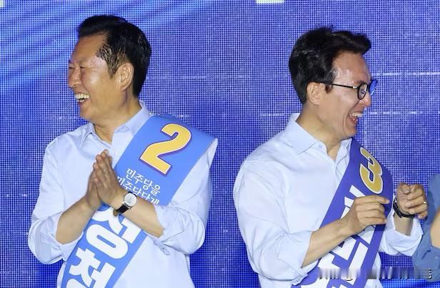 首轮预选难分高下！郑清来、金民锡各自乐观，双方均预判自己将最终胜出韩国共同民
