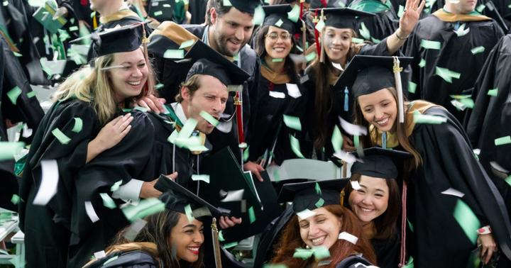 没必要太介意牢A言论，对海外女留子种种作呕行为真象揭露，其实仅仅只是特指一少数，