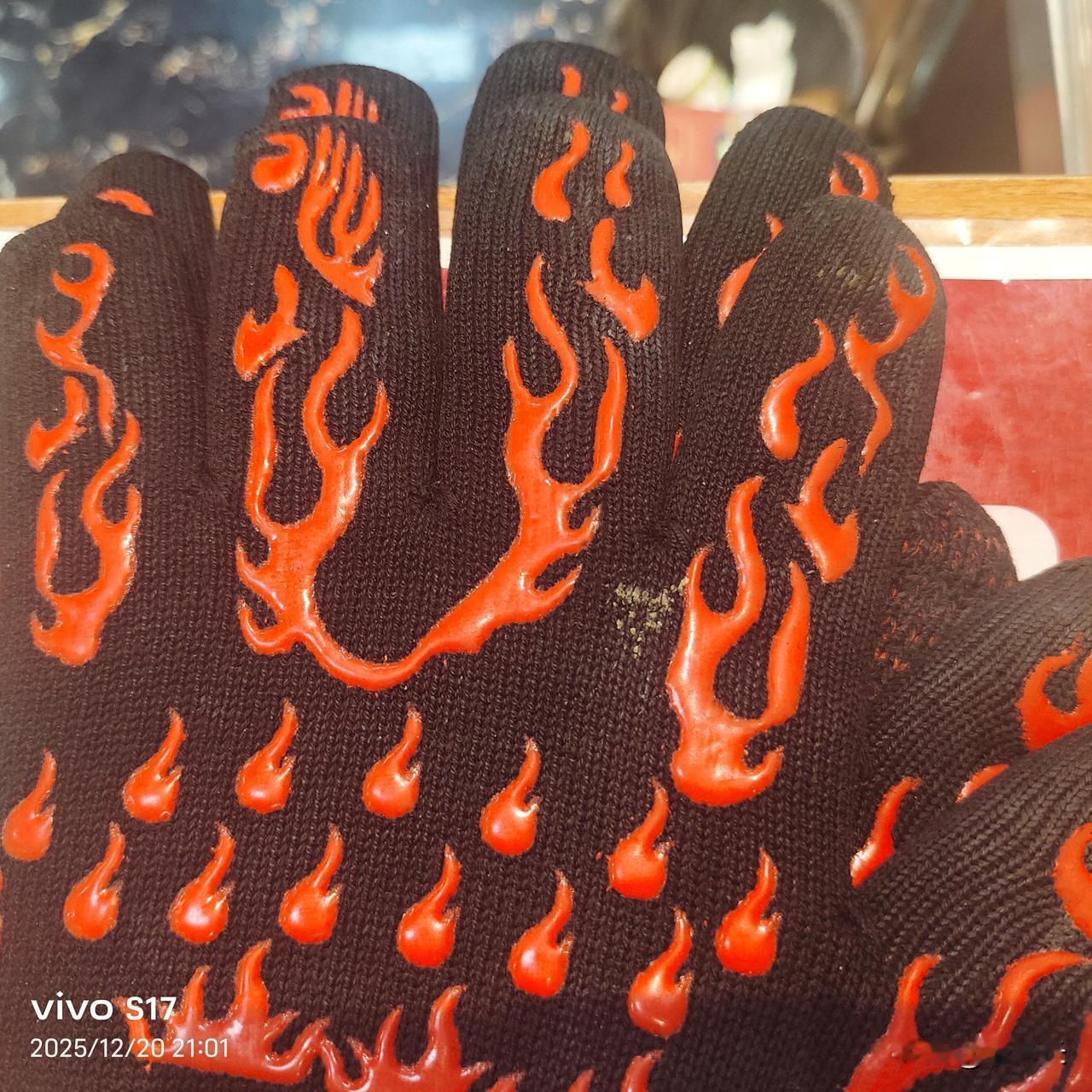 山西运城绛县老乡注意了，骗子专盯空巢老人下手，这套路太损了。据运城公安媒体