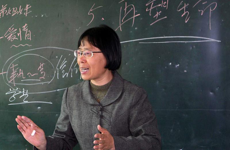 教师的良心，比什么都脆弱，请好好呵护它。俞敏洪说“老师是个良心活”。很多人不