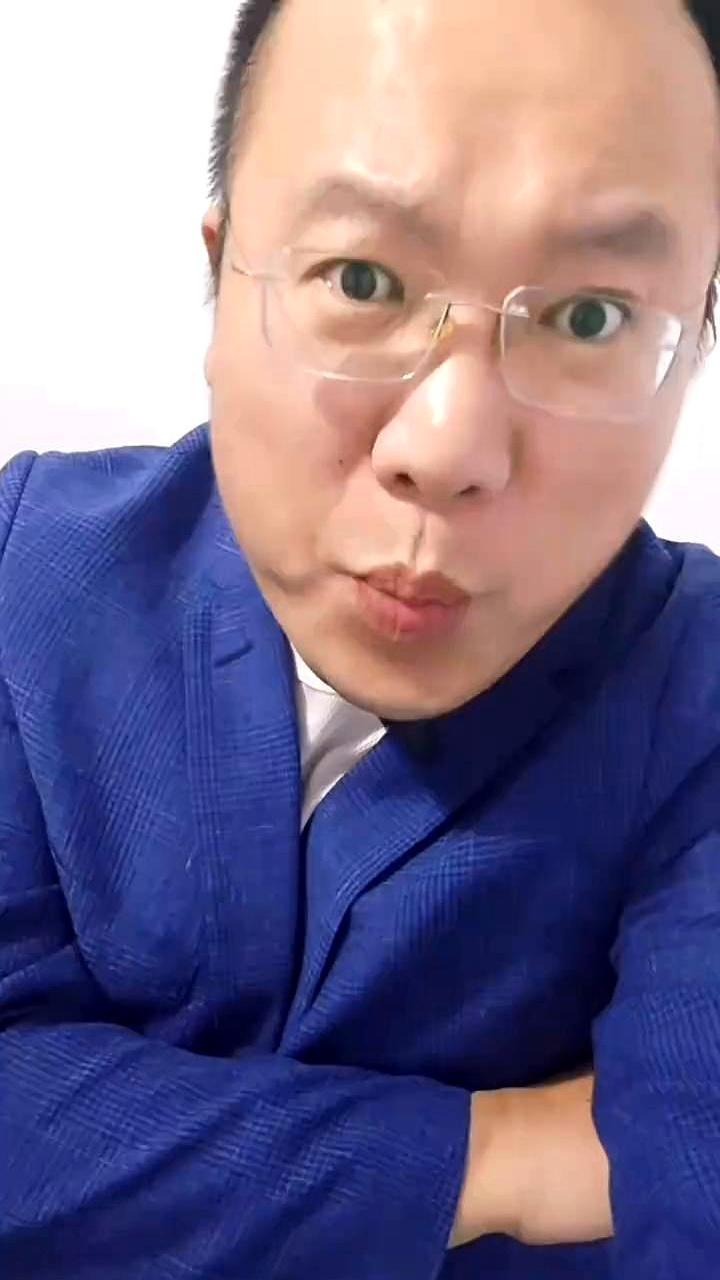 谢苗新片上映2天，票房不足800万，被院线判了死刑。4.5%的排片，你没看