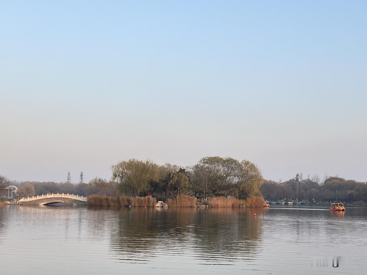 女人千万别亏待自己。我同事就是这样，差3个月退休了，生前身体不错，从来不感冒
