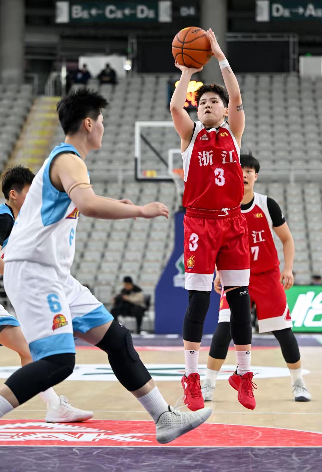 WCBA本赛季应该有三支全华班！根据中国篮协在WCBA新赛季发布会上的公开信