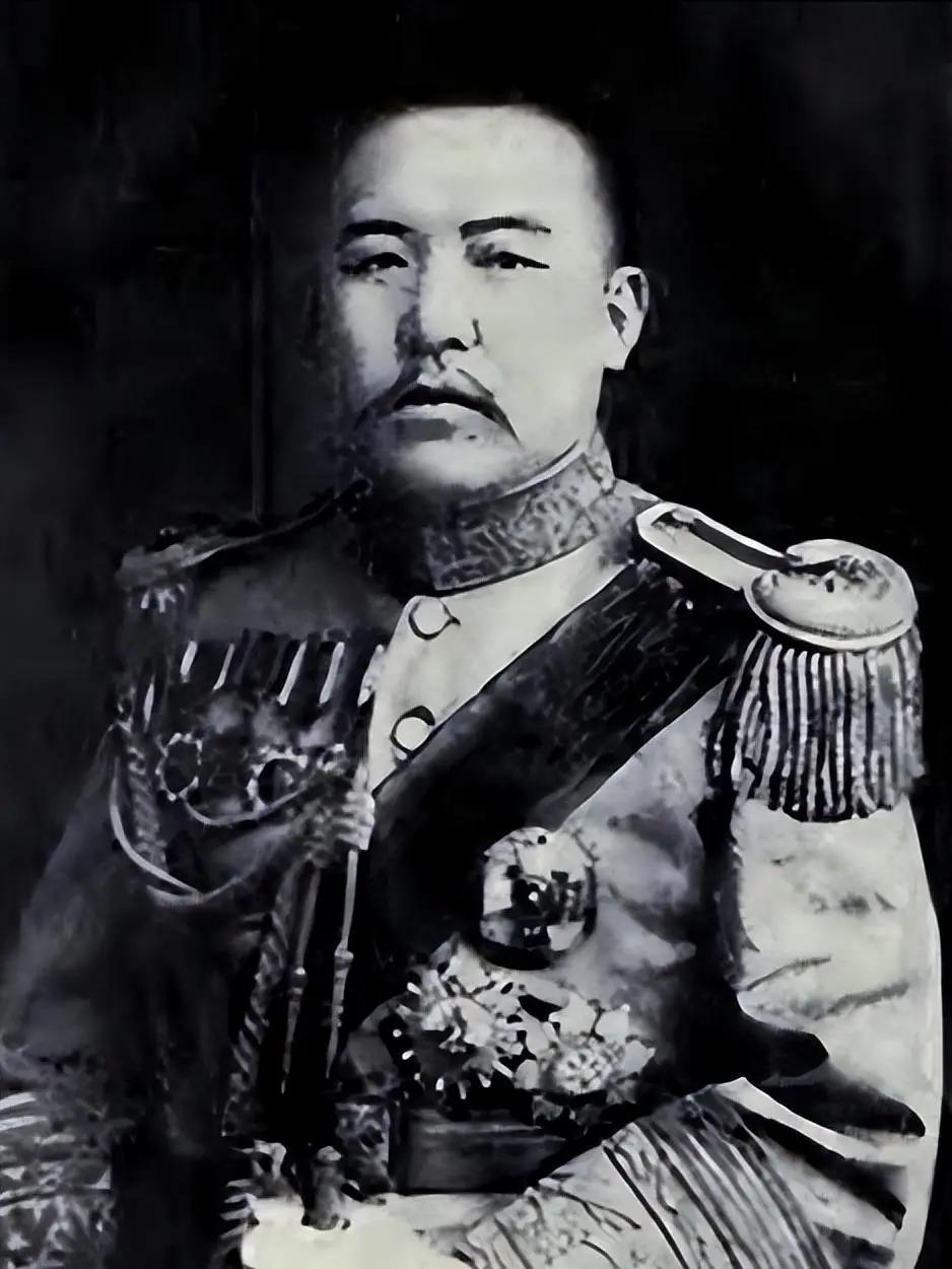1926年，蒋介石邀请袁祖铭到南昌参加军事会议，部下聂汉一、何干群由武汉急奔常德
