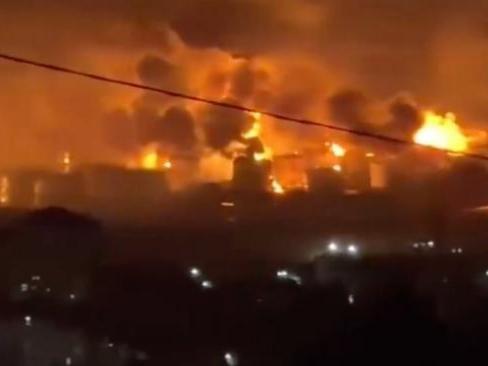 俄罗斯遭遇大规模袭击！4月20日，俄罗斯境内遭到大规模袭击，乌克兰方面出动大