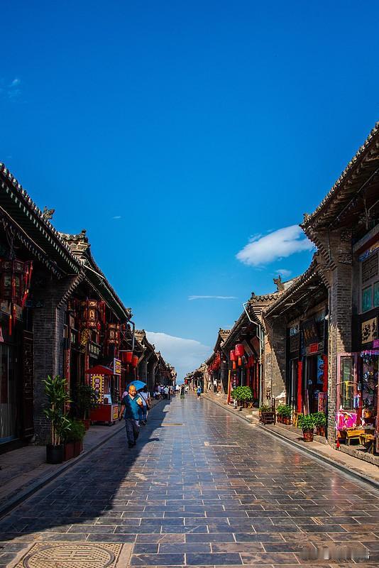 收拾好行囊出发去往平遥古城🏯！奔赴这座千年明清古城，去逛逛青石板古街，看看古城