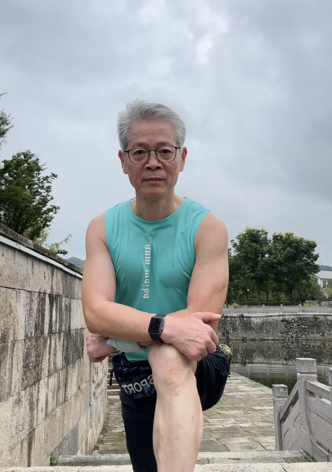 怕个锤子，焦虑个毛线，内耗个球球[无奈吐舌]71岁的seven兄感悟：跑步健身许