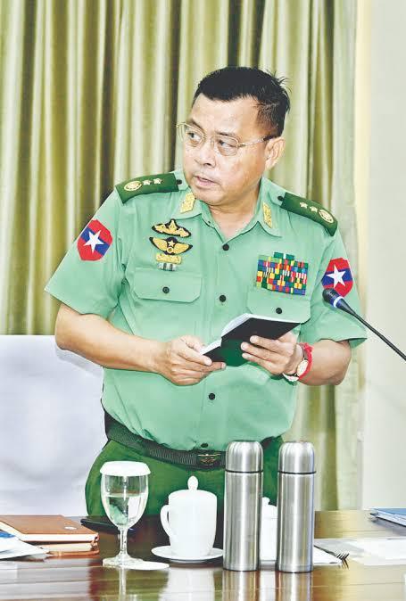 🇲🇲3月30日，缅甸国防军总司令及副总司令交接仪式在首都内比都举行。原陆军