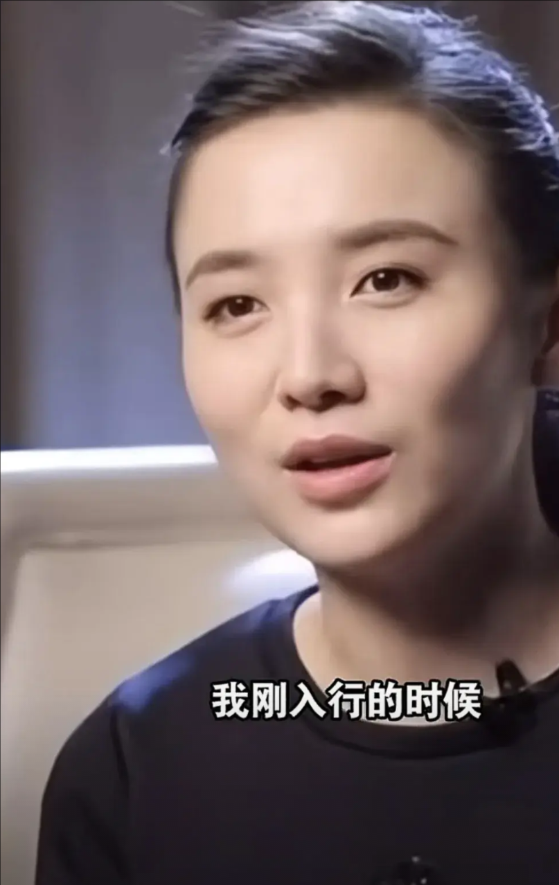 宋佳：“我刚入行的时候，很多人劝我改名，因为有一个前辈，也是我的师姐，我们两个是
