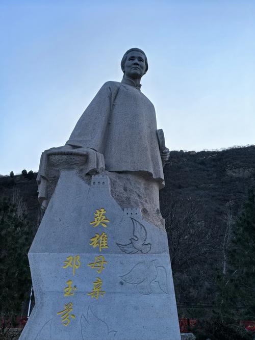 7子参军全“阵亡”，58岁母亲哭瞎双眼，1949年门外突然传来熟悉的声音，一声“