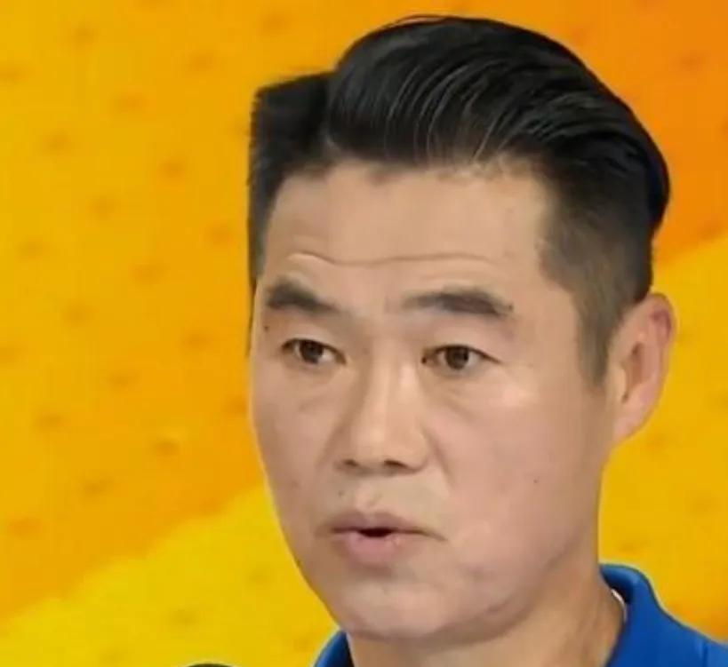 山东泰山足球队宿茂臻负责的项目厘清了，今后这些事项出了事找宿茂臻，没错。近日宿茂