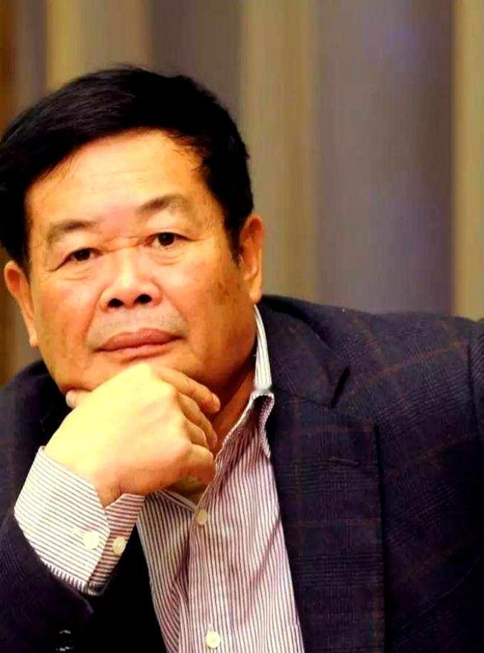 当年，曹德旺的女儿曹艳萍带男友叶舒回家见父母时，曹德旺一看这小伙子，就坚决不同意