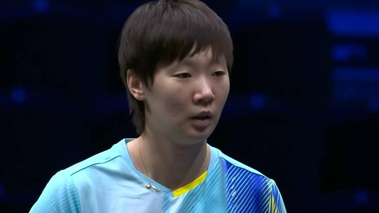 太轻松！王曼昱复出首秀3-0轻松晋级，三局比分一模一样，总共只丢12分！北
