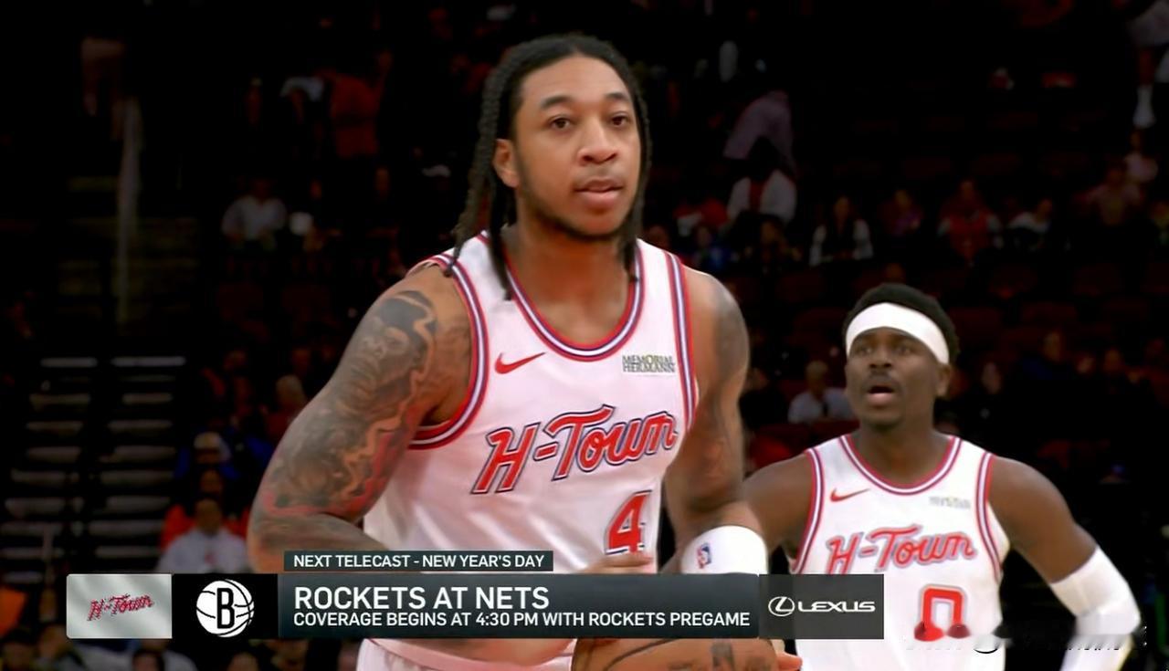 我强烈建议火箭小将戴维森主动申请交易，他在火箭难有出头之日！今天火箭在主场以12