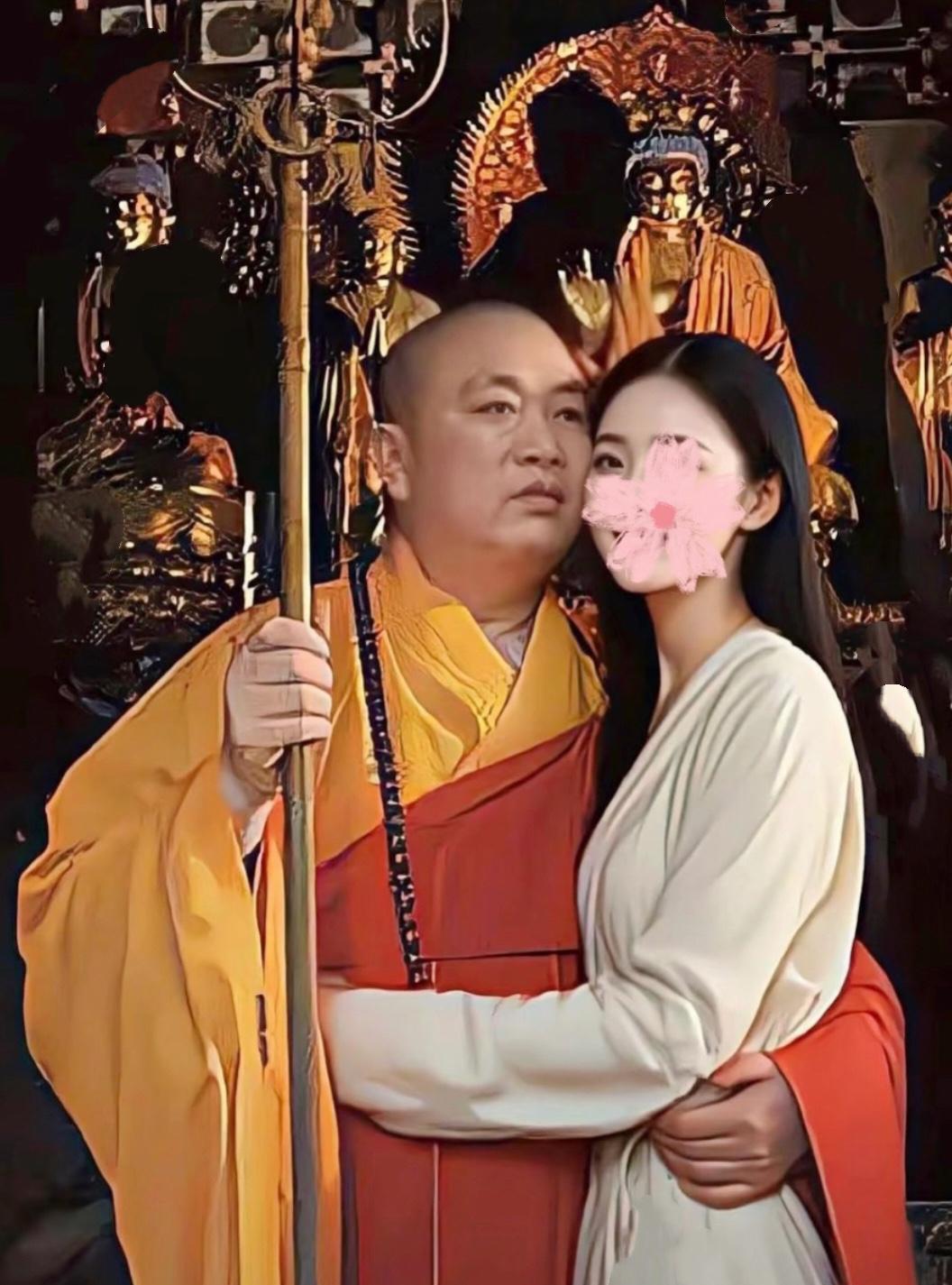 你去任何寺庙，他坐着，却让你跪着！只有烈士陵园，他们躺着，让你有尊严的站着，山河