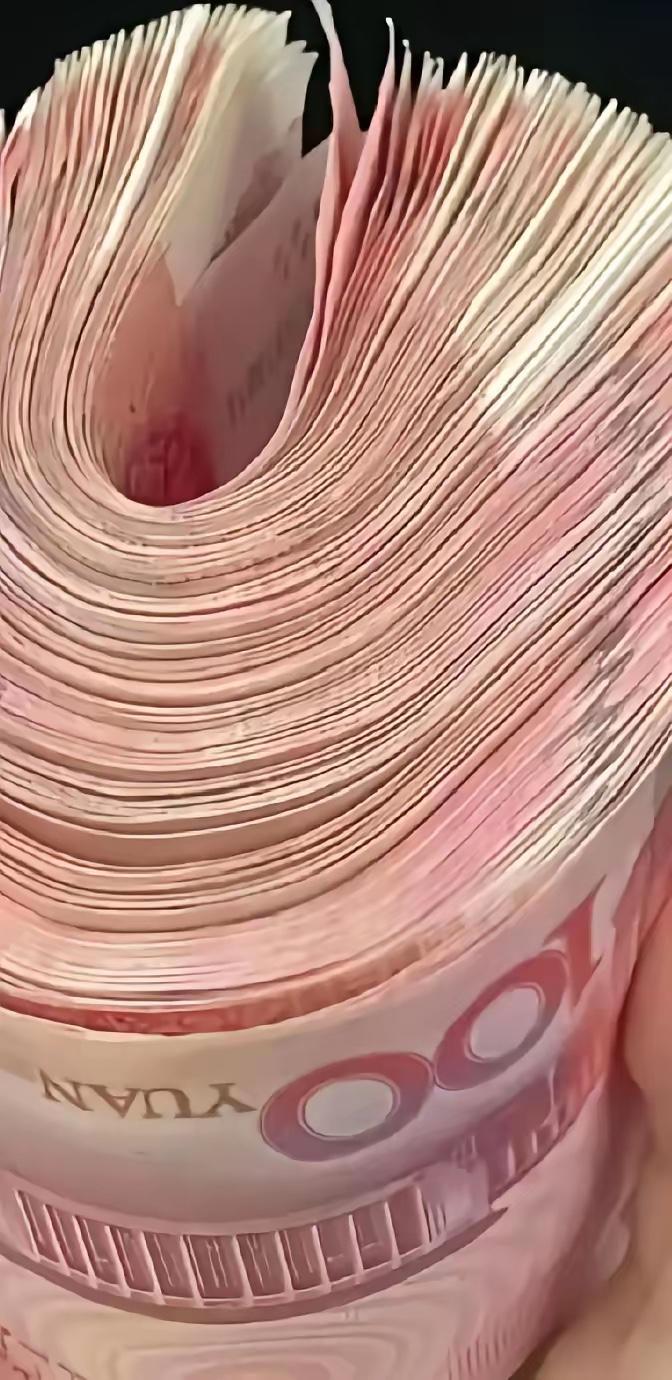 解释不清了！某地方，一位48岁的农村男子多年未娶，征地给了180万翻盖新房，卡里