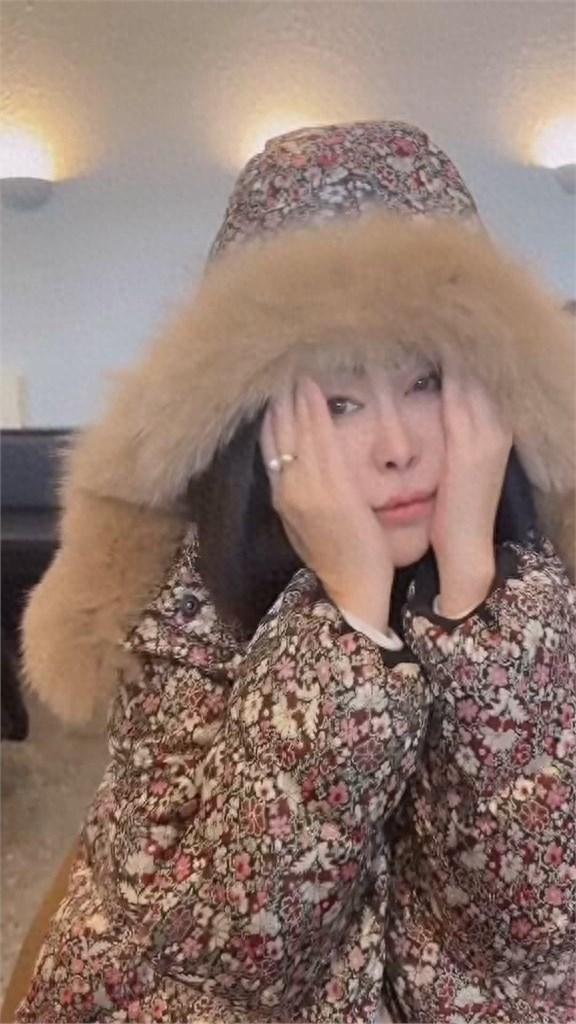 沉默已久的石岗村村支书张俊傲再次发声，依旧是语出惊人：“王祖贤那时候就扎个马尾，