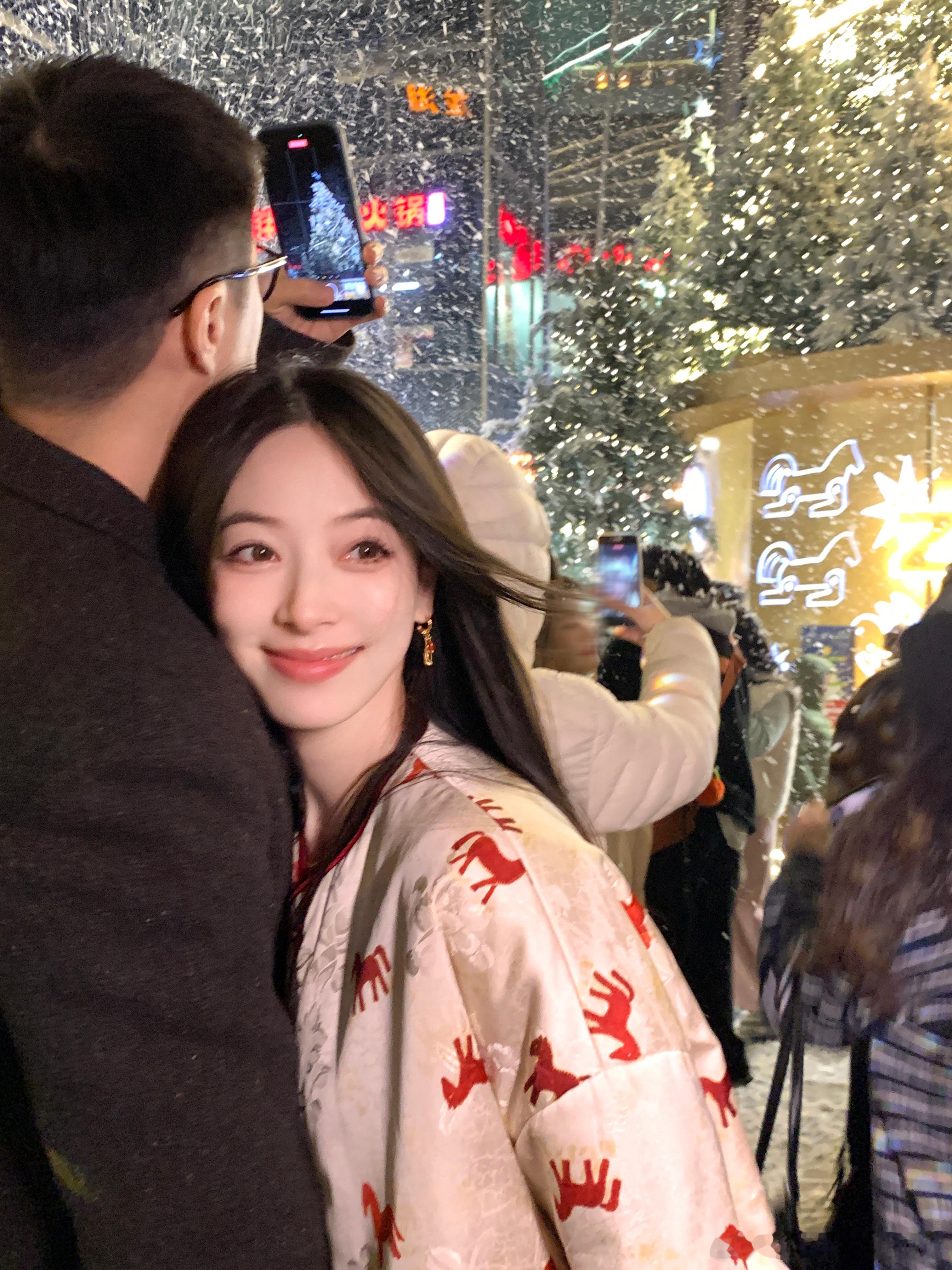 ❄️谨以初雪共白头🎄上海的圣诞氛围已经是nextlevel！评论再抽3位小姐