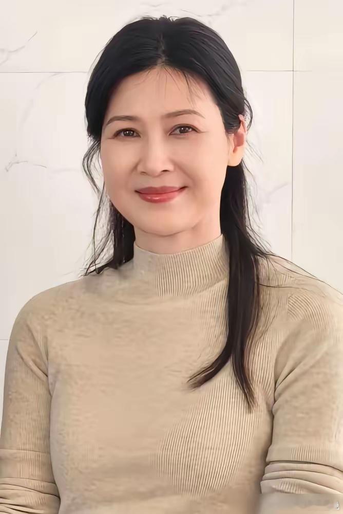 扒了半天，才搞懂周一围为啥死活不娶同居5年的童蕾。一个赌气，俩人命运彻底反转。