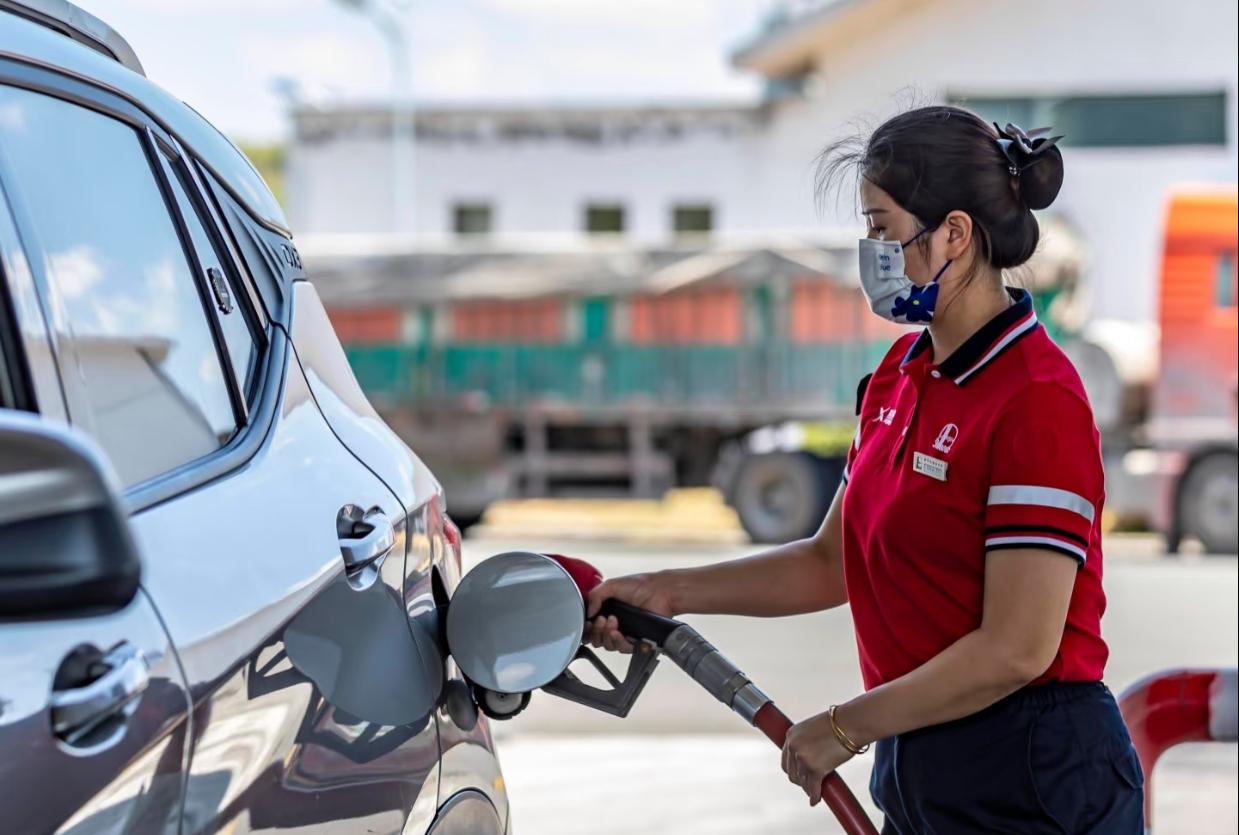 油车终极价值：开到报废才是真智慧当新能源车加速普及，一组数据揭示惊人真相：国