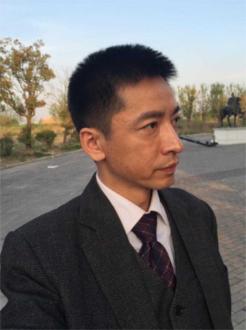 中戏王鑫火了，上了热搜，没想到戏火人不火的他以这样的方式火了王鑫有着演员中少