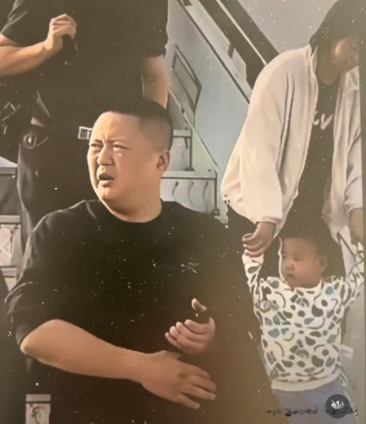 “空姐下跪求谅解”事件终于有结果了？网传这位乘客真名叫“欧皓辰”，这下估计真要“