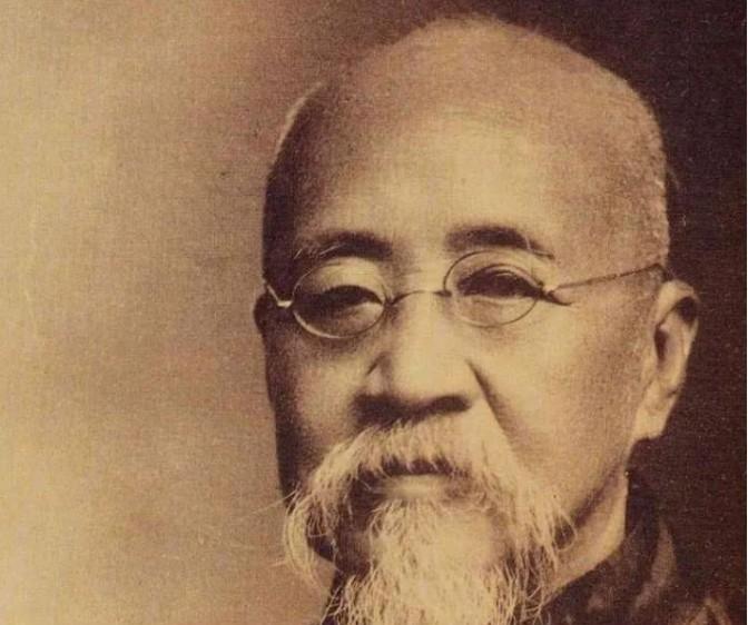 1921年，北洋政府那叫一个穷啊，穷得叮当响，连工资都发不出来了。您想想，政府