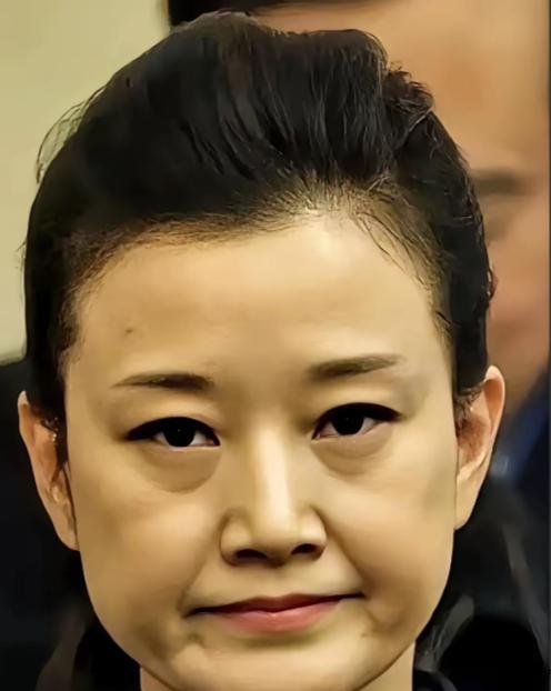 岁月饶过谁？曾经的甜妹子，著名甜歌歌唱家宋祖英也老到让观众看不出她是谁了，她才5