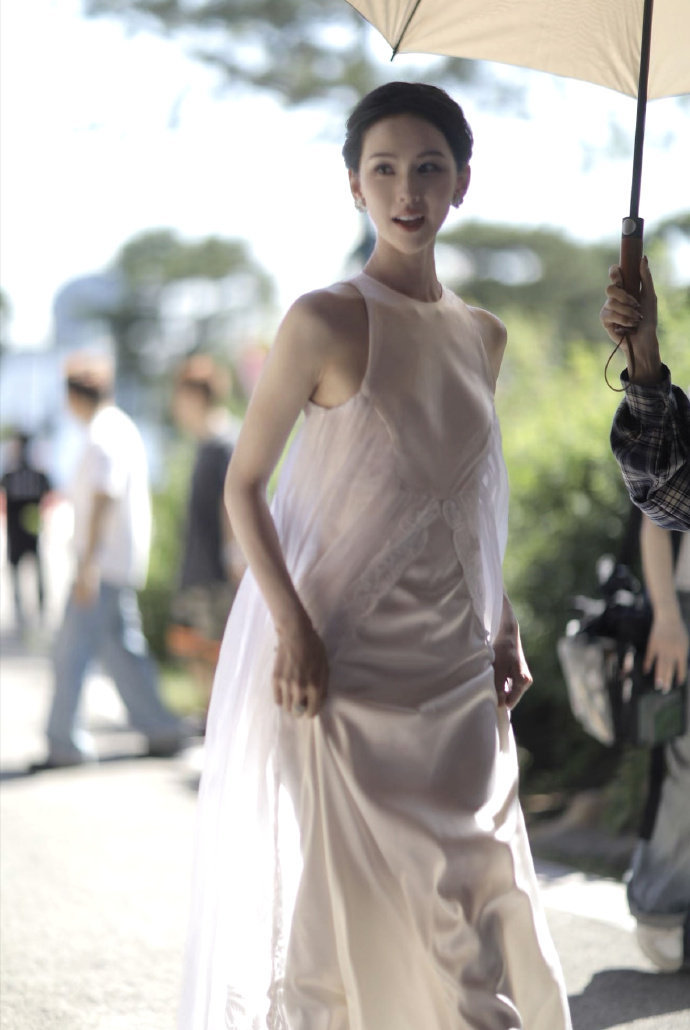 时尚文化大赏女明星造型栩栩华生时尚文化大赏好女明星造型陆陆续续出来啦！周洁琼、郭