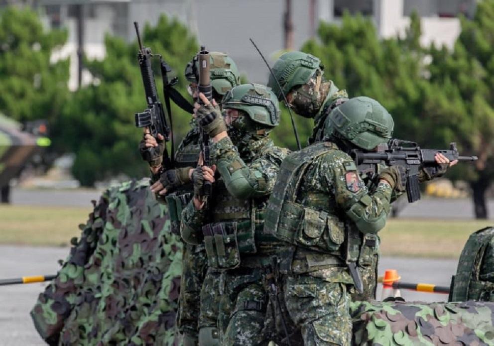 【台军连长痛骂日本籍役男是“日本鬼子”，不料遭伪“国防部”严惩】据台媒报道，宜兰