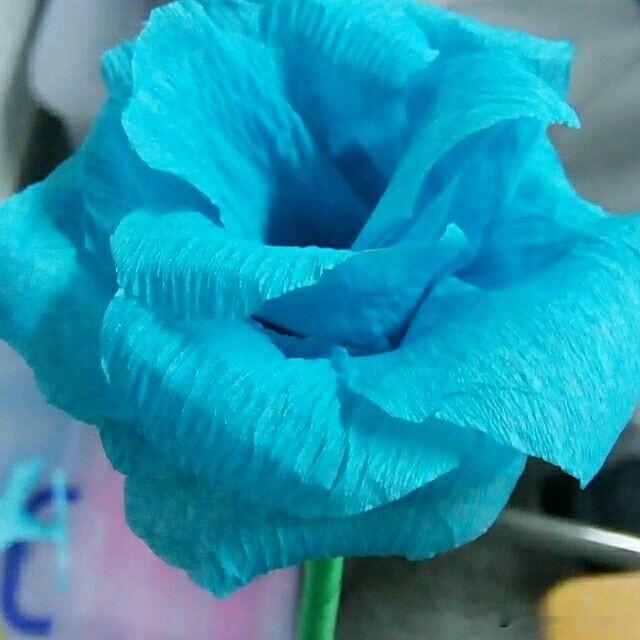 现在面临的痛苦是，在幼儿园上班每天都想辞职。每天都很内耗管得小孩也不听话，每天被