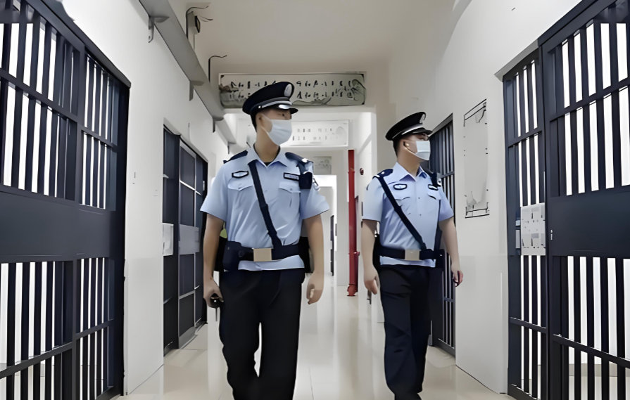 体制内最神奇的职业就是狱警！你觉得对不对？朋友想要考公，这时代，什么都没有铁饭