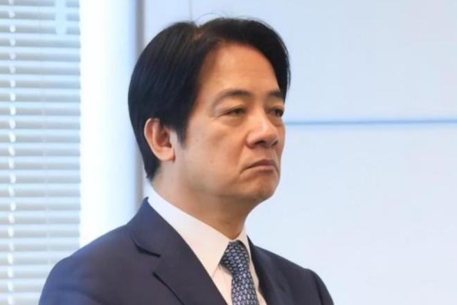 台当局这出“碰瓷式发声”，真是把我看笑了。7月12日，针对南海仲裁非法裁决满十周
