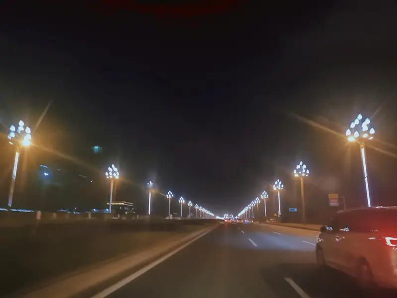 人生的意义藏在三个维度的深度中：为重要的人付出、在热爱的领域深耕、与世界建立连接