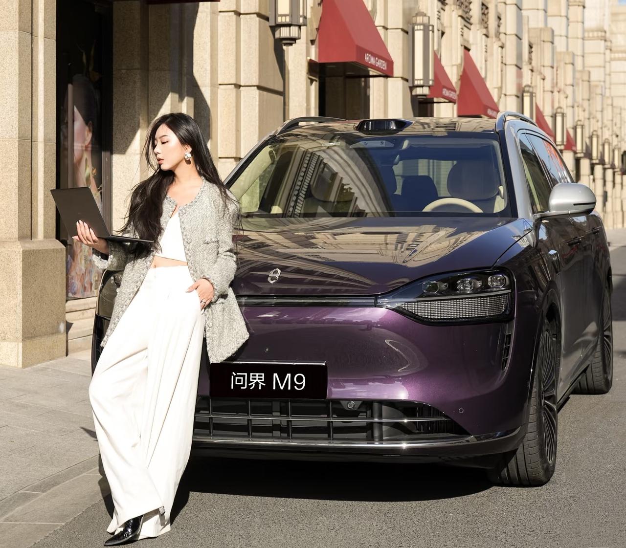 问界M97月销量10098辆，问界M98月销量10067辆，问界M99