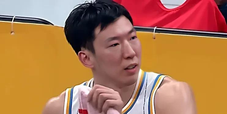 王博改变思路，广厦男篮成功了1、夹击杰曼2、夹击陈盈骏3、消耗周琦杰曼上