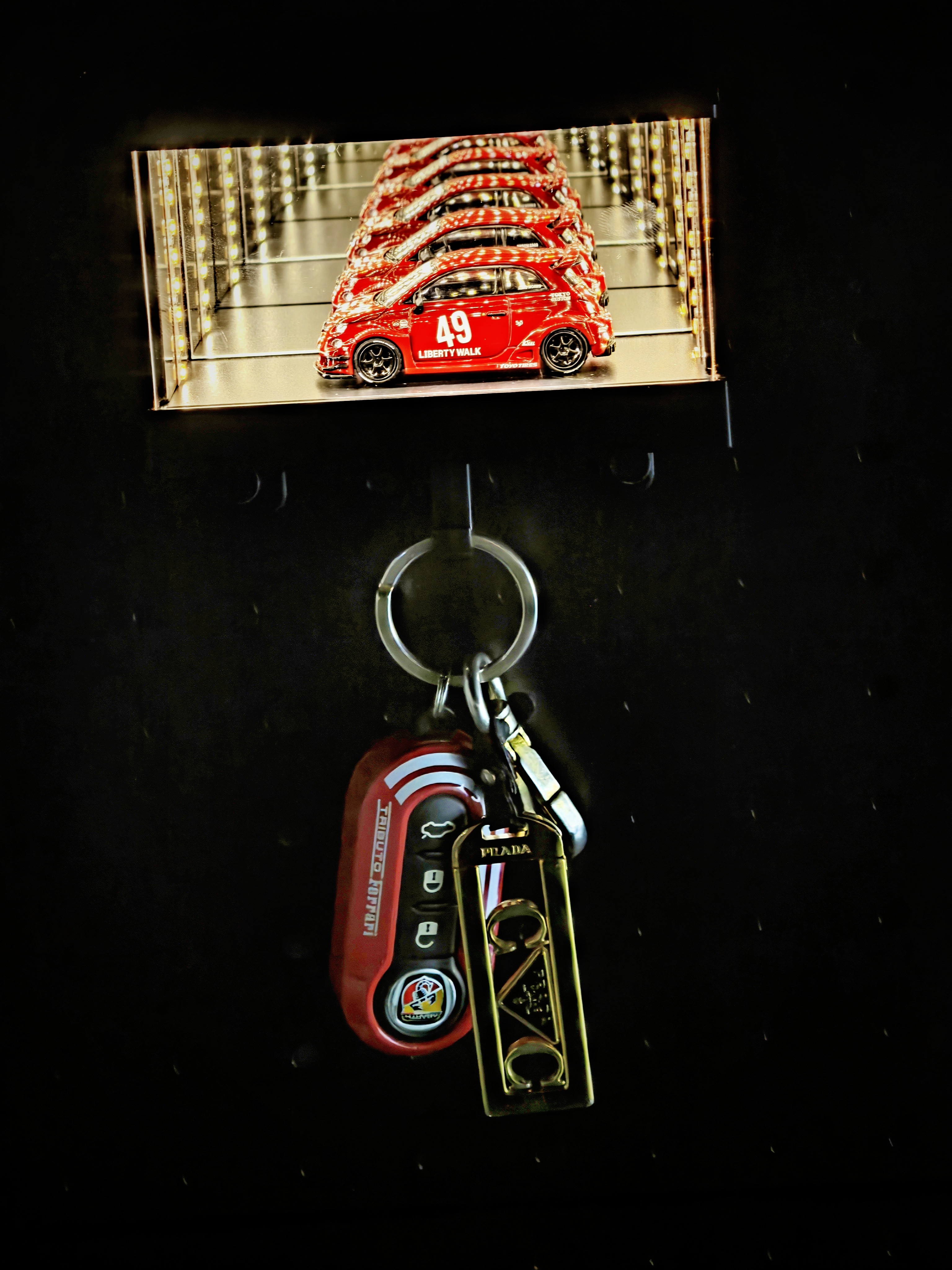 给玩具车买了个玩具，说实话这种心情件，情绪价值真顶啊！