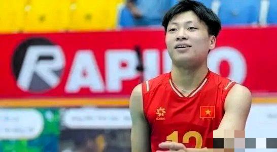 越南女排“走歪”了，学什么歪门邪道！国际排联最近查出越南女排队员竟然有男人，