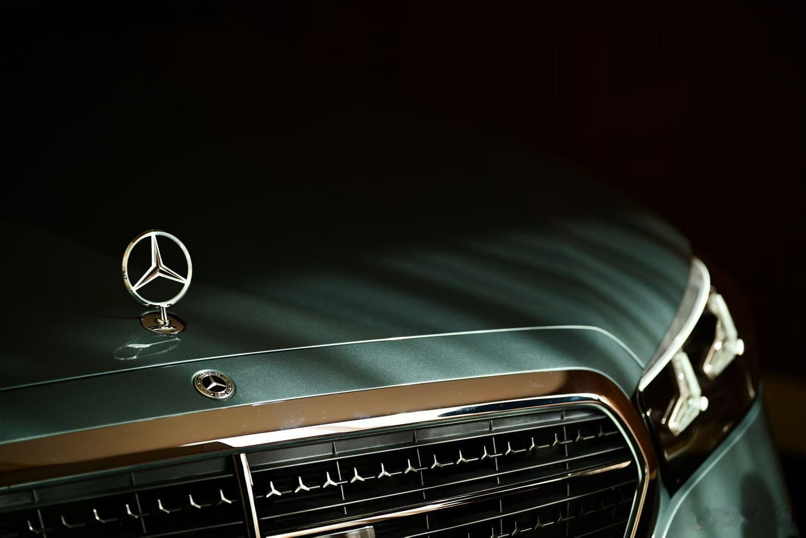 德国总理默茨访华试乘新一代奔驰S级，这代S级确认会上奔驰和Momenta合作的L