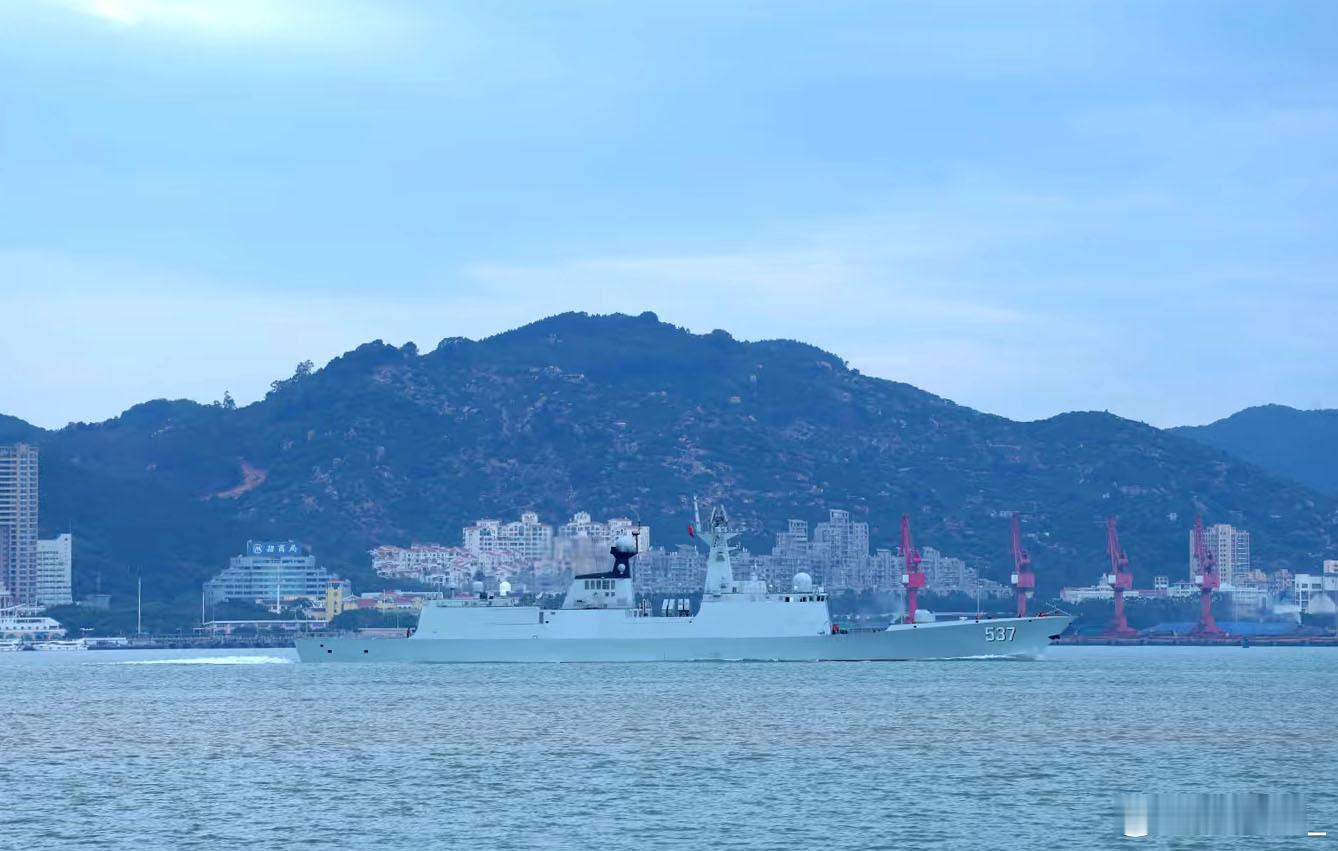 537宜兴舰