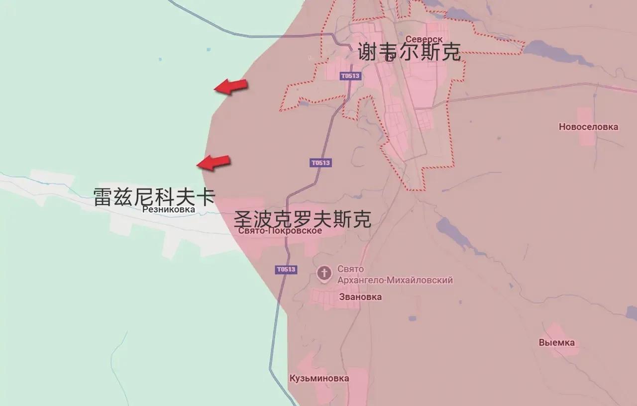 俄军完全控制谢韦尔斯克后，继续向西猛攻。截至2025年12月12日上午，俄军南部