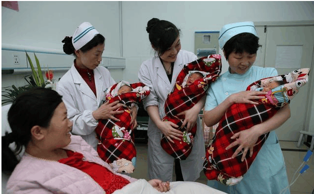 大宝女儿, 二宝女儿, 三胎生下来所有人哭了, 我却笑了!