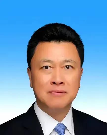 中国的大地上有出了一个好书记！一个为民办实事的好官员，为人清廉，为官清明。前