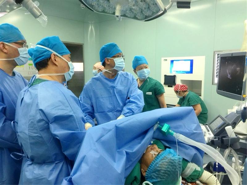 全世界每两个肝癌患者，就有一个是中国人。国家癌症中心数据显示，我国每年新发肝癌约