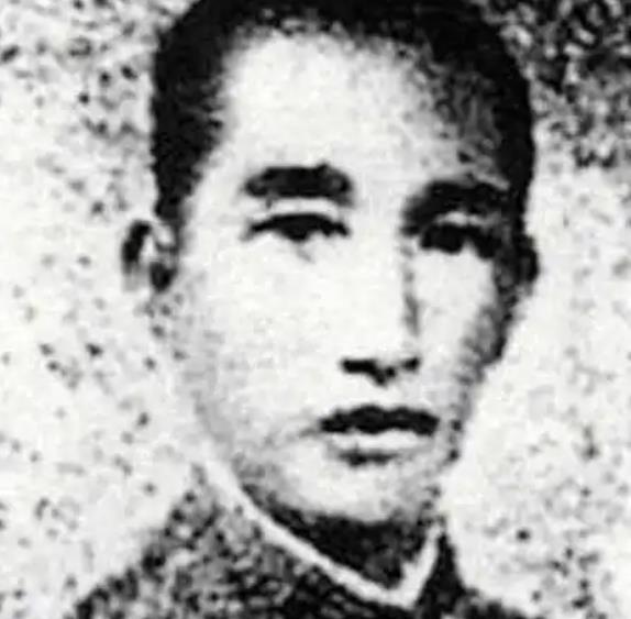 1947年冬天，郏县硝烟四起。一封劝降信送到高寺，解放军给了台阶，武庭麟却一枪轰