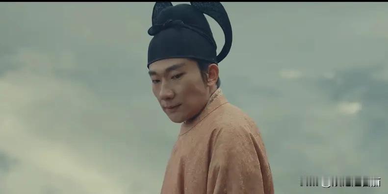 五代十国本来就是个乱七八糟的时代，赵匡胤脱颖而出的背景应该是很乱的，要有点耐心，