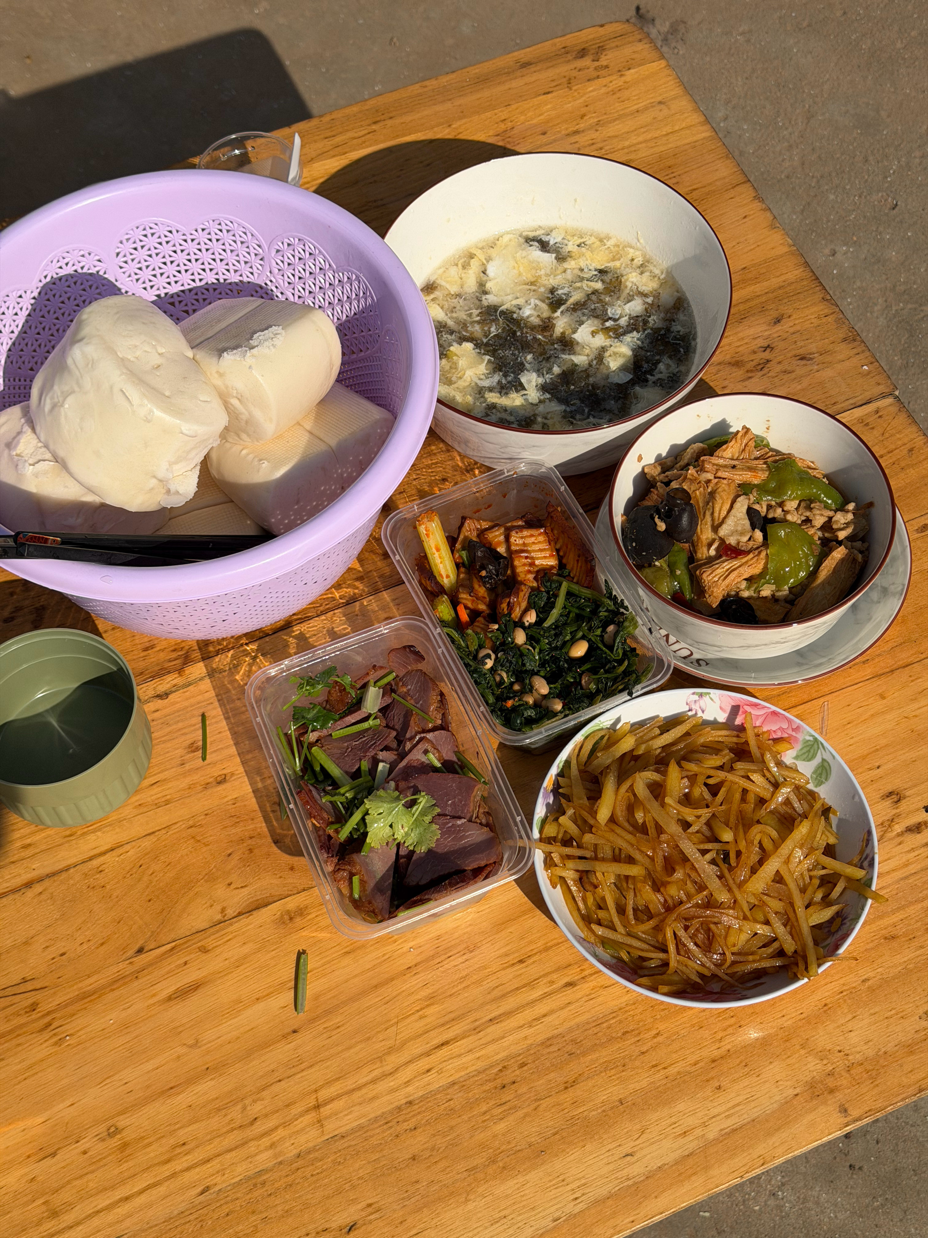 午饭做好了，等媳妇发话，对了，有没有河南人，一天3顿饭不吃馒头的