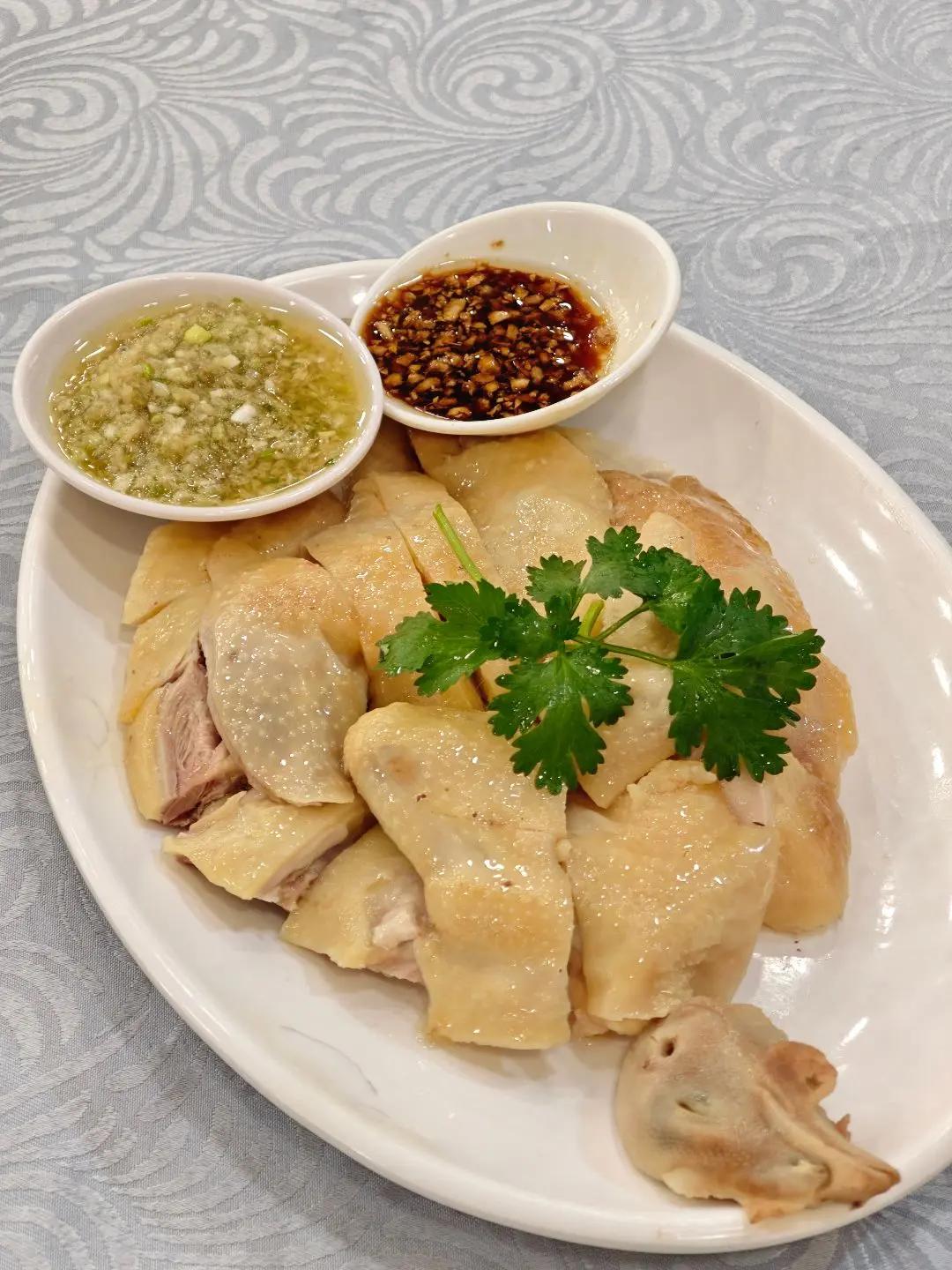 沙湾这家湛江鸡🐔被湛江人追着吃了十几年番禺沙湾藏了家开了十几年的湛江鸡老字号