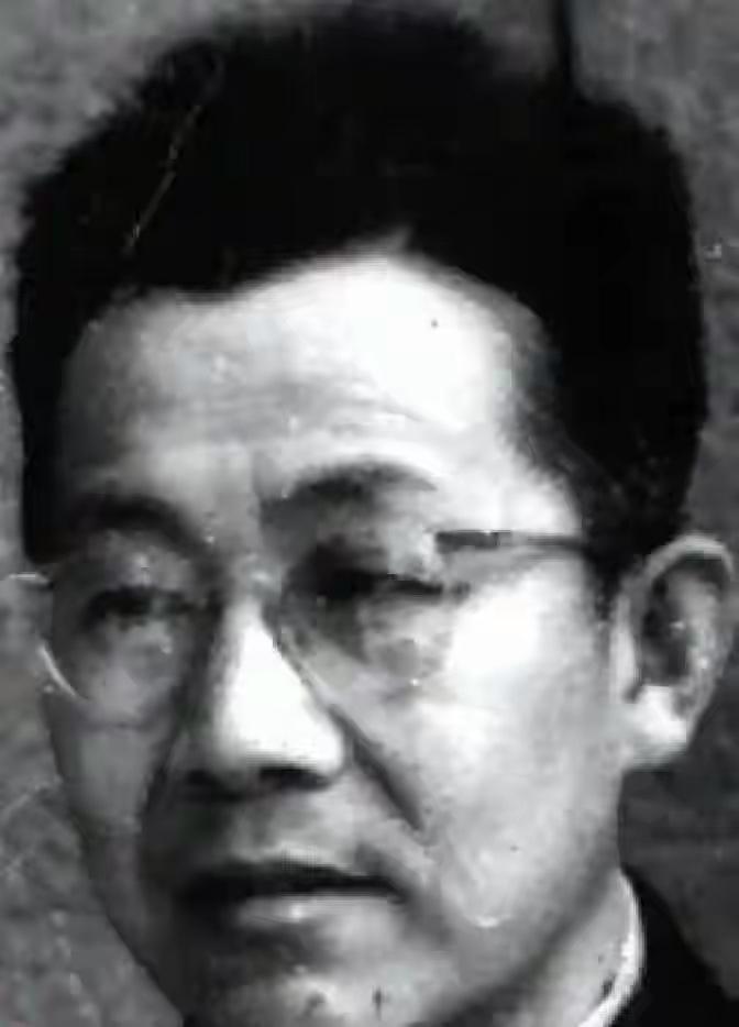 1949年北平解放第15天，国民党上将张荫梧被请去开会，半路发现不对劲：这不是去
