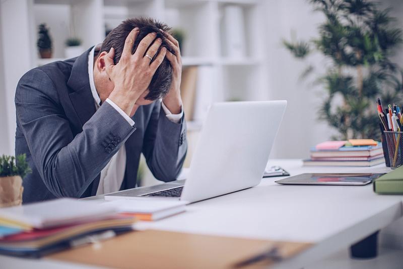 焦虑症为啥会头痛？你头上仿佛戴了个“紧箍咒”，咒语就是你自己的紧张。焦虑症带